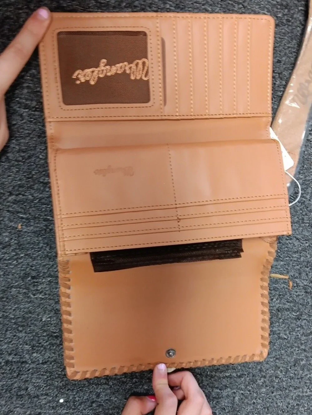 Wrangler Tan and Ivory Leather Key & Card Holder with Concho Buckle